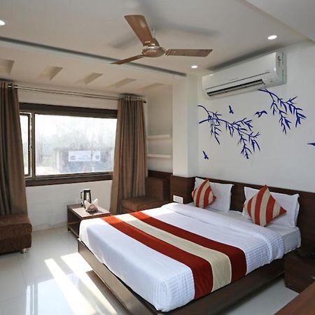Airport Hotel Daya Capitol 新德里 外观 照片
