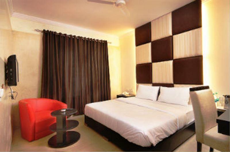 Airport Hotel Daya Capitol 新德里 外观 照片