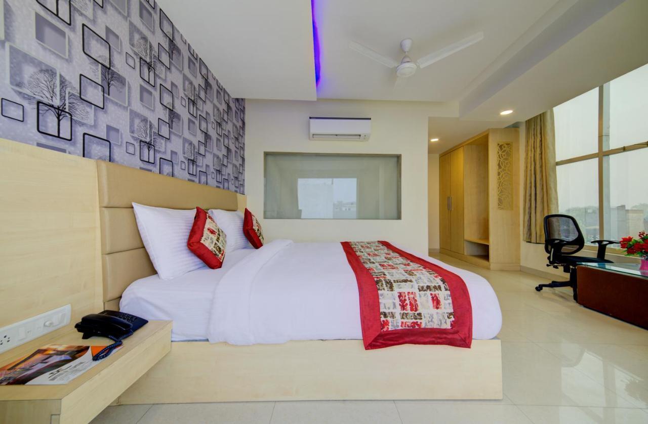 Airport Hotel Daya Capitol 新德里 外观 照片
