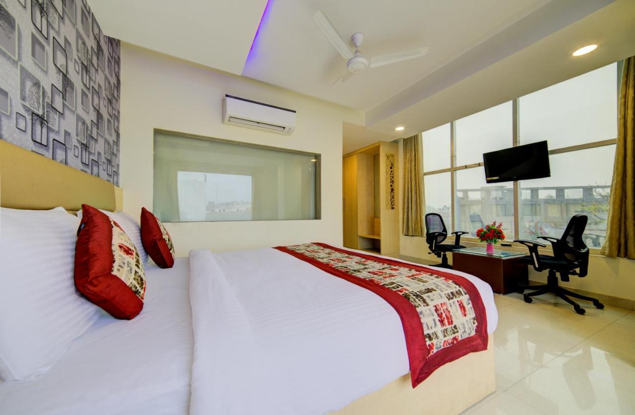 Airport Hotel Daya Capitol 新德里 外观 照片