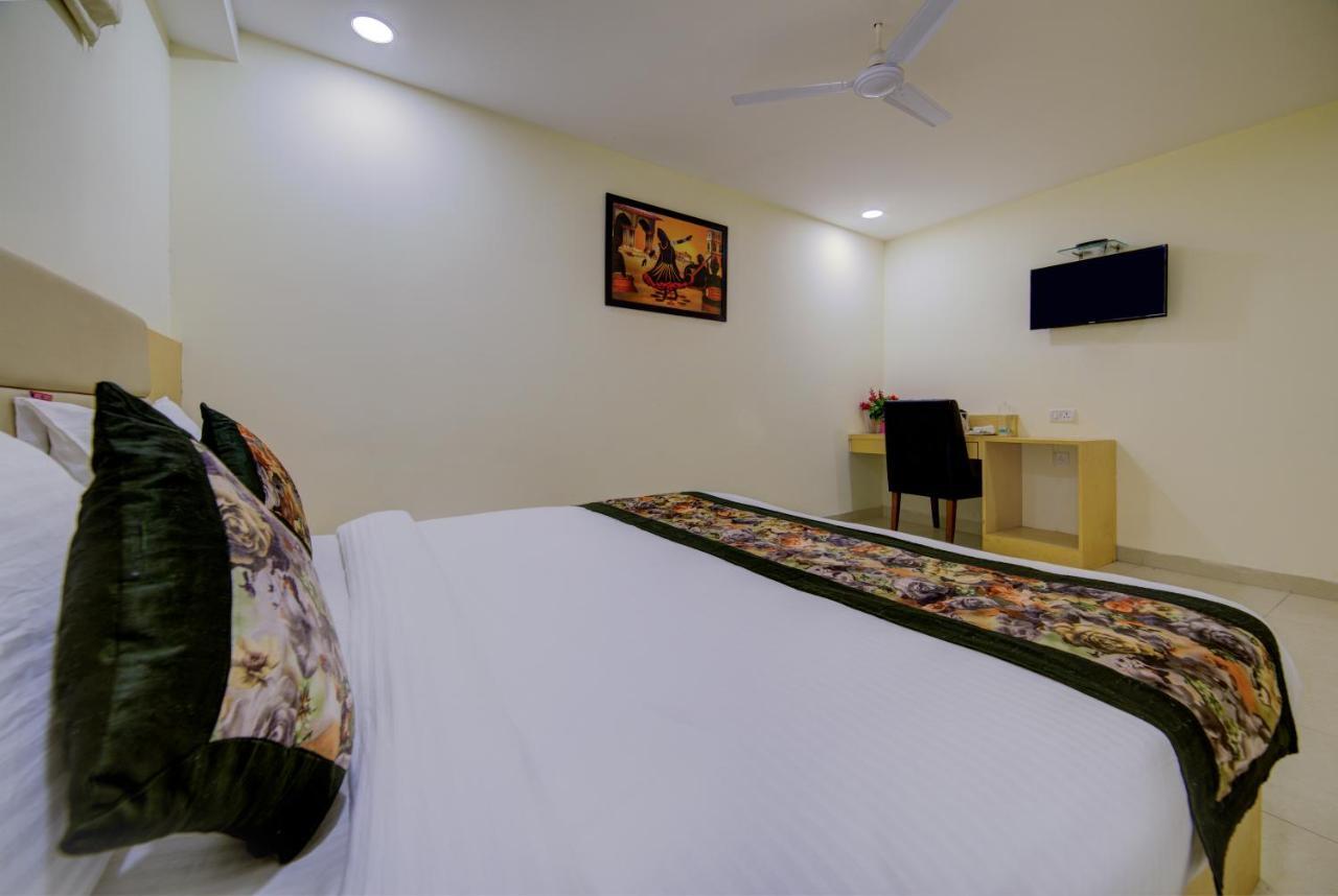 Airport Hotel Daya Capitol 新德里 外观 照片