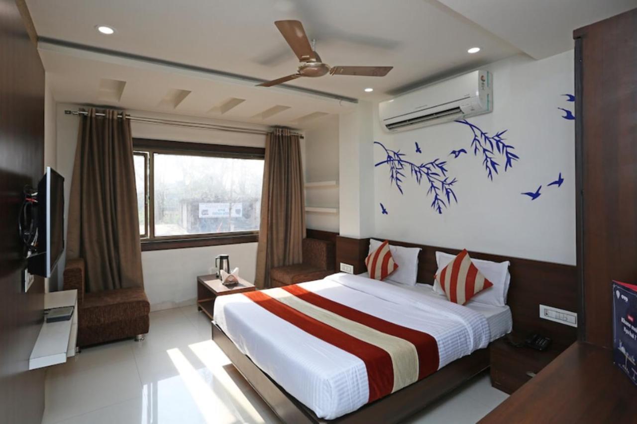 Airport Hotel Daya Capitol 新德里 外观 照片